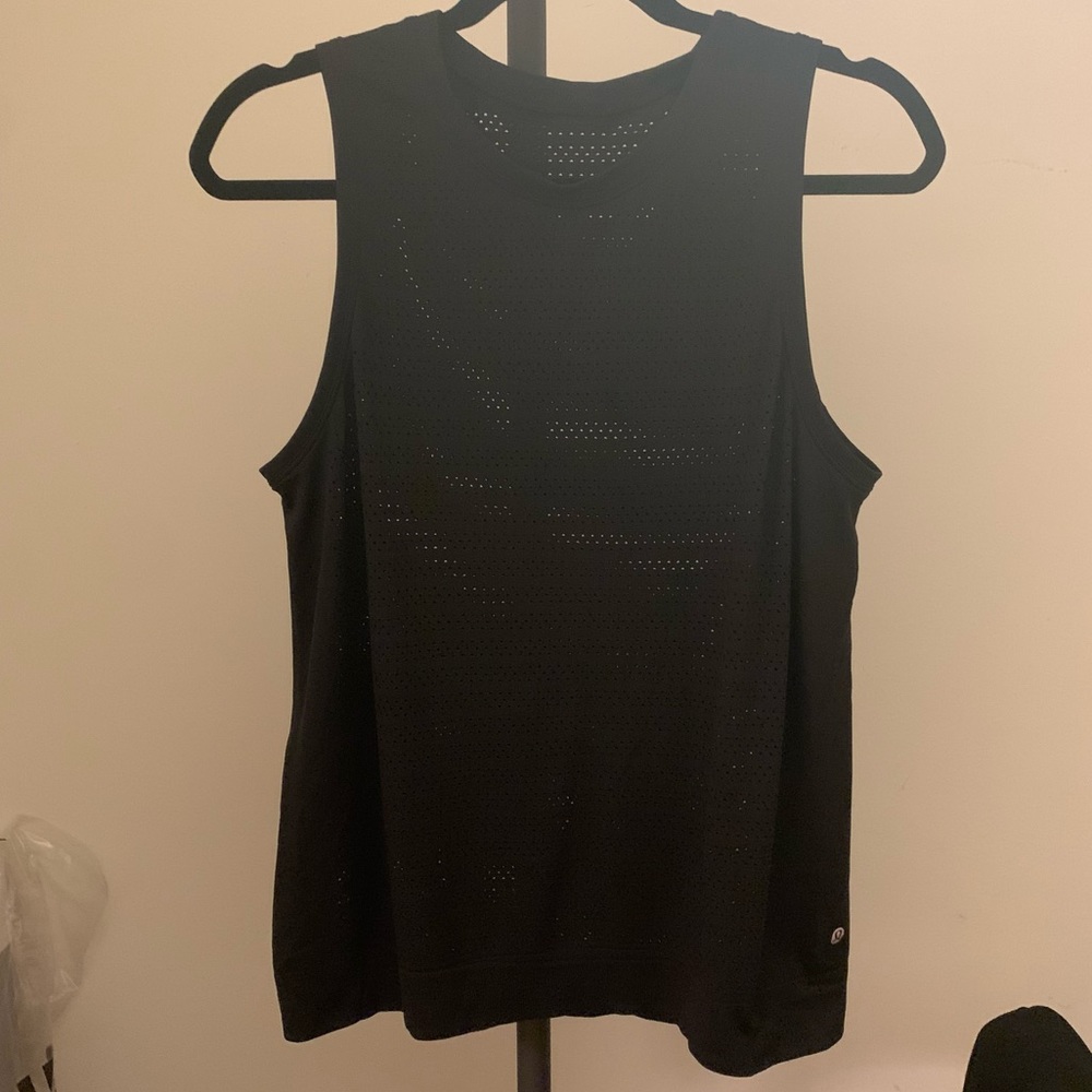 Lululemon perforated black tank top